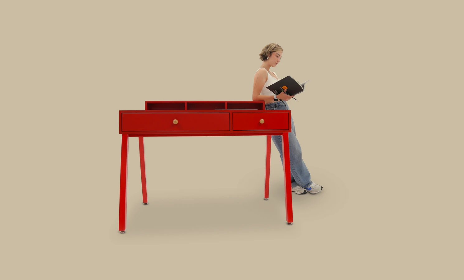Ergonomic modern luxury work desk for home office by GOAL Furniture